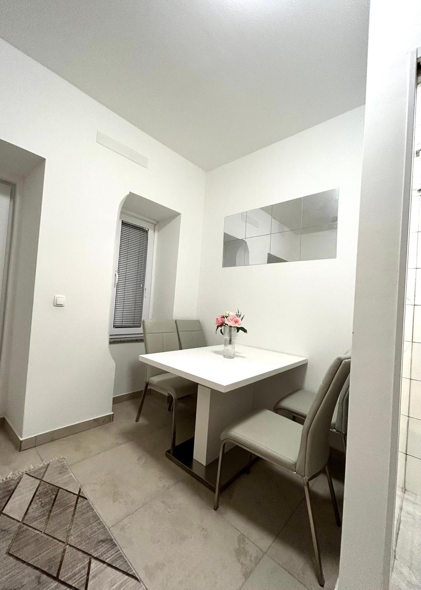 Grajski Kamen Apartment Maribor Exteriör bild